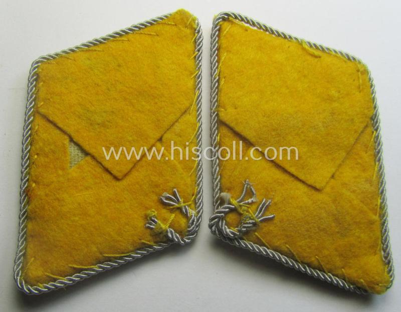 Pair of - fully matching! - WH (Luftwaffe) officers'-type collar-patches (ie. 'Kragenspiegel für Offiziere der LW') as executed in golden-yellow-coloured wool as was intended for usage by a: 'Oberstleutnant der Flieger- o. Fallschirmjäger-Trpn.'