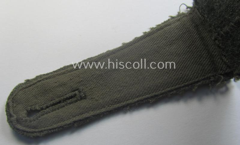 Single, WH (Heeres) 'M41 o. M43'-pattern, 'cyphered' EM-type shoulderstrap: 'Soldat u. Mitglied des Pionier-Abtlgs. 54'