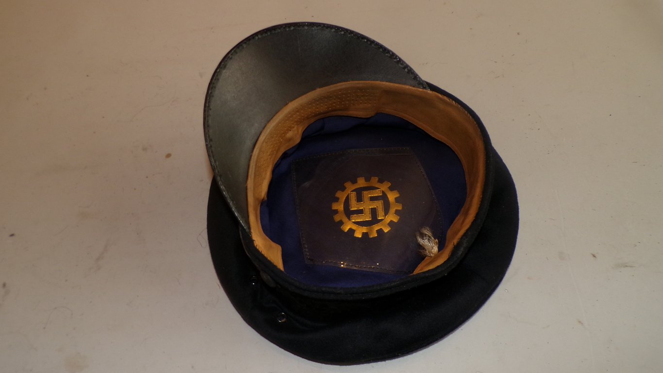 D.A.F Schirmmütze  (visor cap)