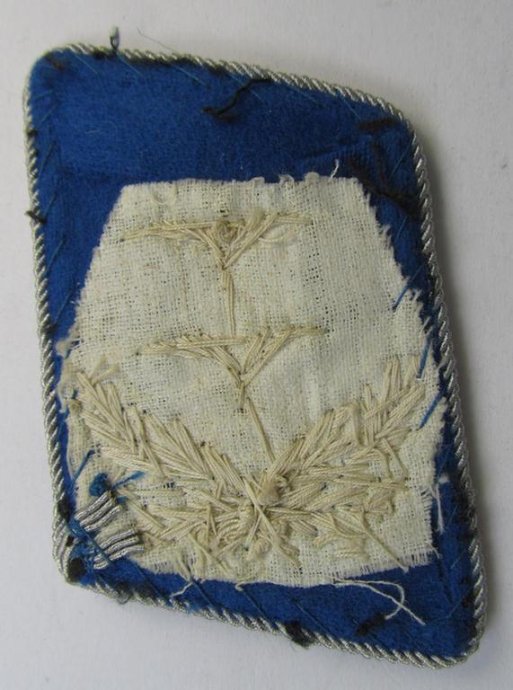 Attractive - albeit regrettably single! - WH (Luftwaffe) 'dual-piped', officers'-type collar-tab as was intended for usage by an: 'Oberleutnant der Reserve eines Flieger- o. Fallschirm-Regiments'