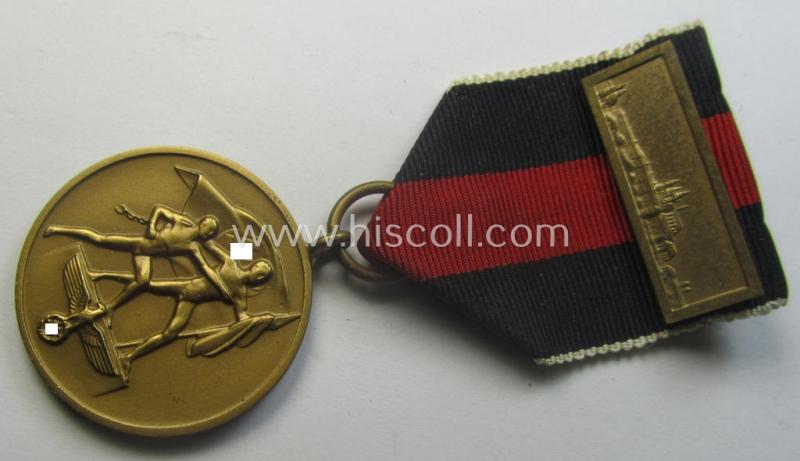 WH Czech-occupation- (ie. 'Anschluss'-) medal: '1. Oktober 1938' that comes with its period-attached 'PB-Spange' and that comes stored in its bordeaux-red-coloured- and/or non-maker-marked etui