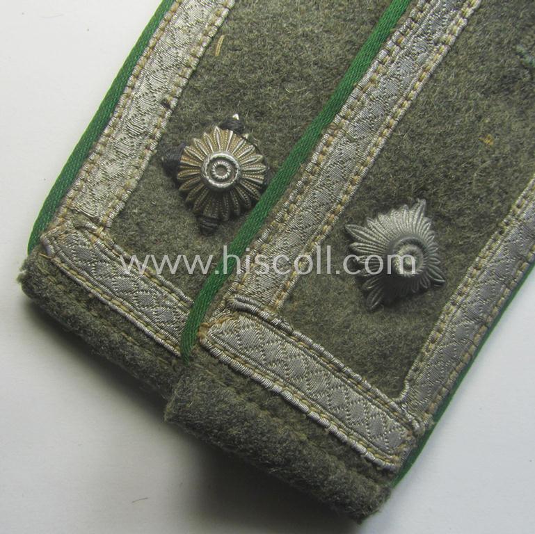 Pair of WH (Heeres) NCO-type (ie. 'M40- o. M43'-pattern) shoulderstraps: 'Feldwebel eines Gebirgsjäger- o. Jäger-Rgts.'