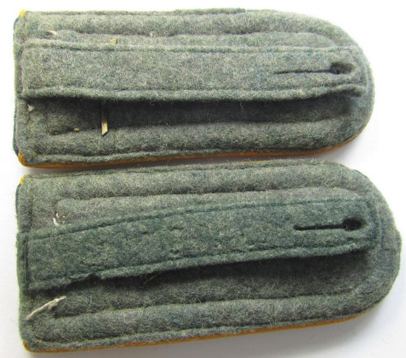 Attractive - and fully matching! - pair of WH (Heeres) early-war-period- (ie. 'M36'- ie. 'M40'-pattern, 'tailor-made', 'cyphered', NCO-type shoulderstraps as was intended for a: 'Feldwebel eines Kav.- o. Aufkl.-Schützen-Rgts.'