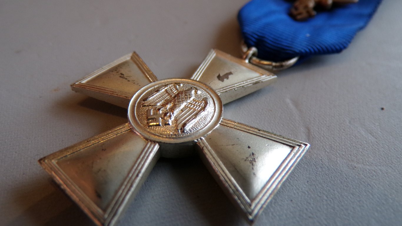 Luftwaffe Long Service award 18 years