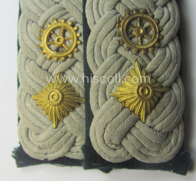 Pair of WH (Kriegsmarine) neatly 'cyphered', officers'-type shoulderboards (ie. 'Schulterstücke') as was intended for usage by an: 'Oberstleutnant (Ingenieur') that served within the 'Küsten-Art.-Trpn.'