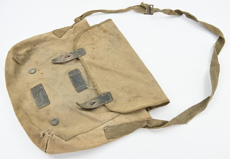 Italian WW2 M33 Gasmask Pouch