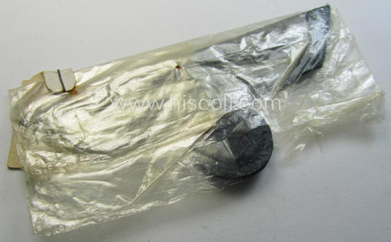 WH (Heeres) officers'-type, hand-embroidered breast-eagle (ie. 'Brustadler für Offiziere') that came stored in its period, 'Cellophan' pouch