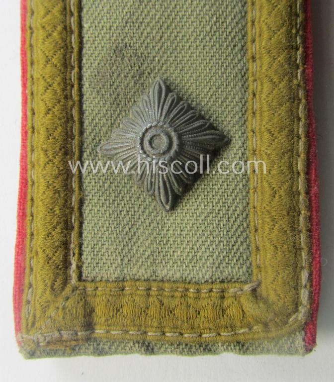 Single, WH (Heeres) 'tropical' NCO-type shoulderstrap: 'Feldwebel der Panzer-Truppen'