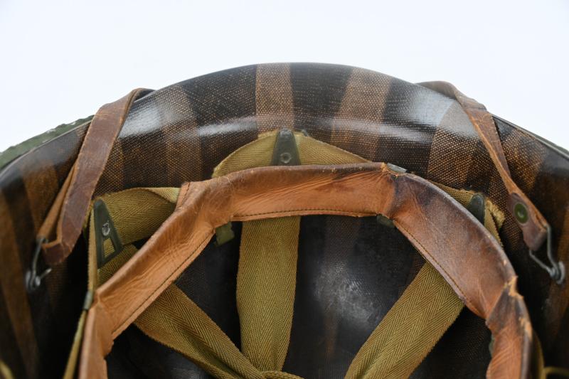 US WW2 M1 Swivel bale Combat Helmet