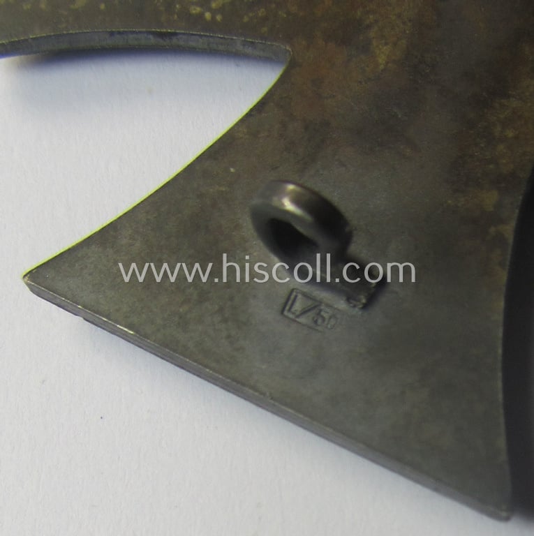 'Eisernes Kreuz 1. Klasse' (or: Iron Cross 1st class) being an early-period- and/or clearly maker- (ie. 'L/50'-) marked example by the maker: 'Gebr. Godet'