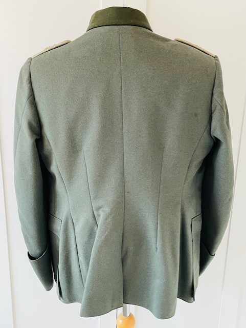 CAPTAINS WWII GERMAN 56 INFANTRY OFFICERS FOUR POCKET FIELD TUNIC