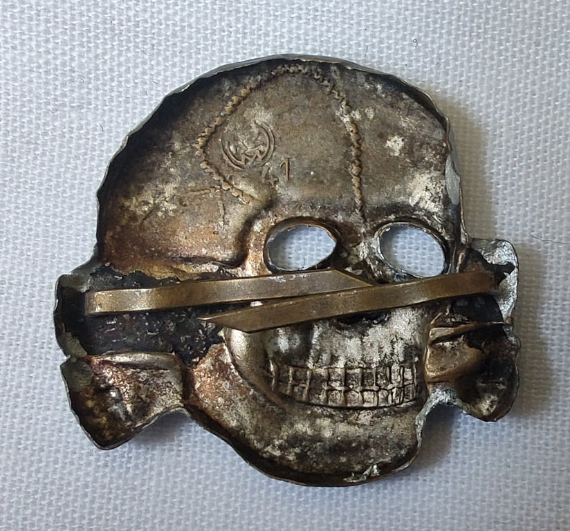 Reproduction Waffen-SS NCO/Officer aluminium visor TK and eagle