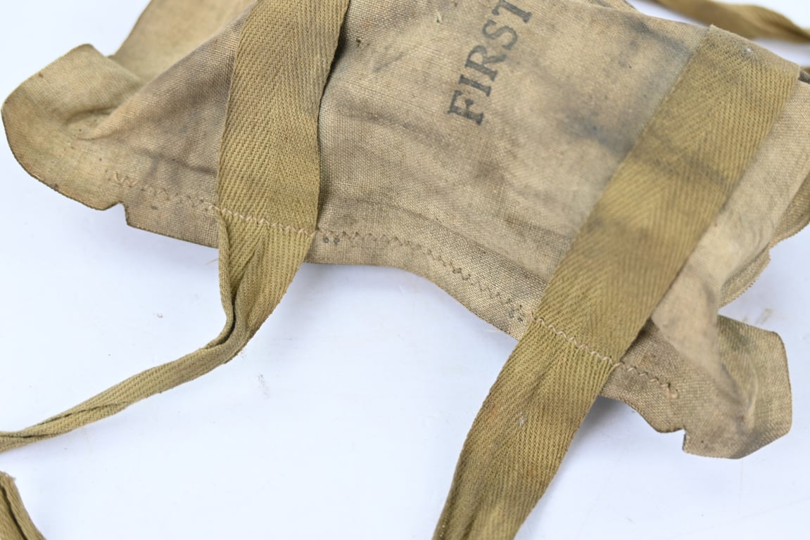 US WW2 Paratrooper First Aid Pack