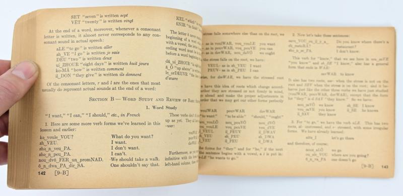 US WW2 Education Manual EM-500 'Spoken French'