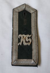 Single pre war Heer shoulder strap to NCO...