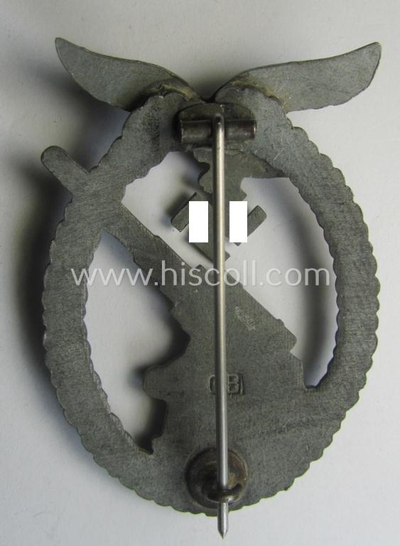 Later-war period- and/or typical 'Feinzink'-based- example of a maker- (ie. 'GB'-) marked, WH (Luftwaffe) 'Flakkampfabzeichen' (or: airforce anti-aircraft badge) being a detailed example as was produced by the: 'Gustav Brehmer'-company