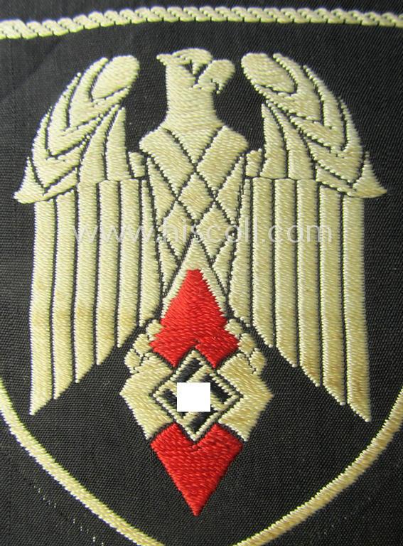 HJ (ie. Hitlerjugend) 'Ärmelabzeichen für Fahnenträger' as executed in 'BeVo'-weave-pattern