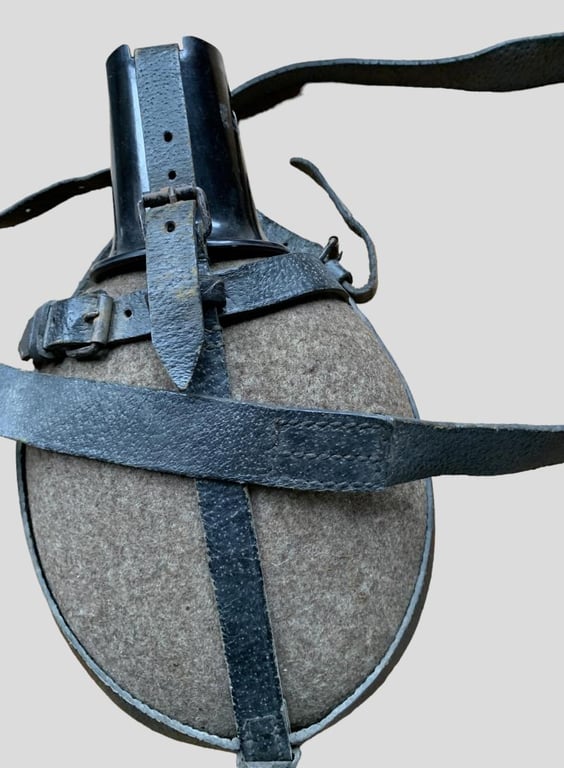 WH (HEER) 1Liter Canteen and Cup -1942-