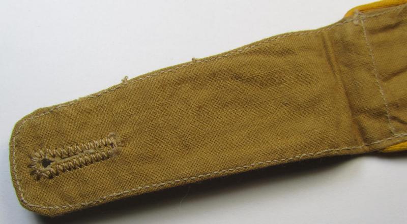 Neat - albeit regrettably single - WH (Luftwaffe) 'tropical-issue' shoulderstrap (as was specifically intended for usage on the tropical-shirts ie. tunics) as was specifically intended for a: 'Soldat der Flieger- o. Fallschirmjäger-Truppen'
