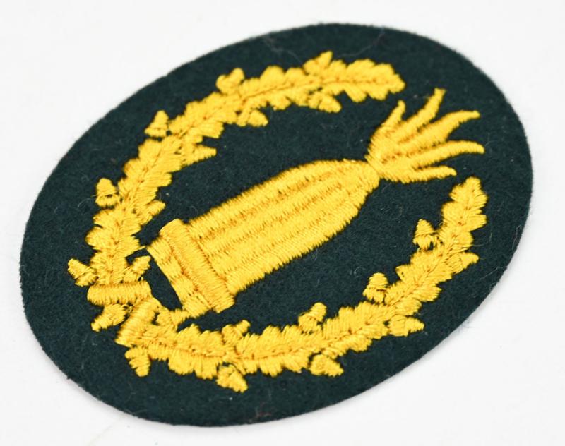 German WH Artillery Gun-Layer Sleeve Patch