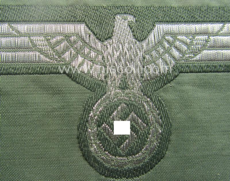 WH (Heeres) officers'- (ie. eventually NCO-) type breasteagle being a 'virtually mint- ie. unissued' example as executed in attractive so-called: 'flat-wire'- (ie. 'BeVo'-) weave-pattern