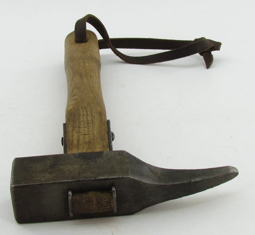 Wehrmacht Gebirgsjäger STUBAI Climbing Hammer – GJR 137 Regiment Marked