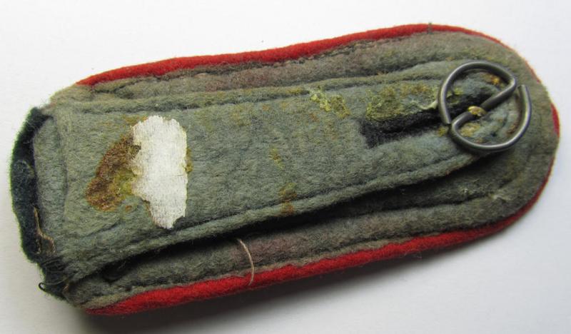 Attractive - albeit regrettably single! - early- (ie. mid-) war-period WH (Heeres) 'M36'- (ie. 'M40'-) pattern (rounded-style) 'cyphered', NCO-type shoulderstrap as was intended for a: 'Feldwebel u. Mitglied des Beobachtungs-Abteilungs 6'