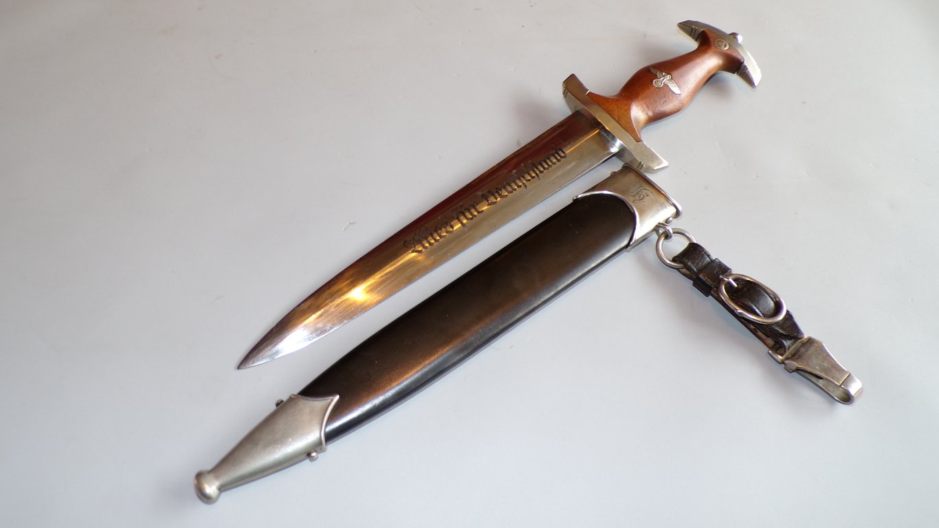MINT Personalized NSKK Dagger EP&S