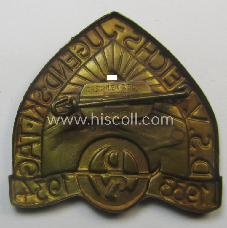 Attractive, bronze-toned- (and I deem 'Eisenblech'-based): 'Deutscher Ski Verband'- (ie. 'D.S.V.'-) related day-badge (ie. 'tinnie' or: 'Veranstaltungsabzeichen') as was issued to commemorate the: 'D.S.V. Reichsjugend-Ski-Tag 1933-1934'