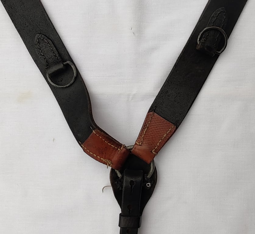 Reproduction German 'Y' straps