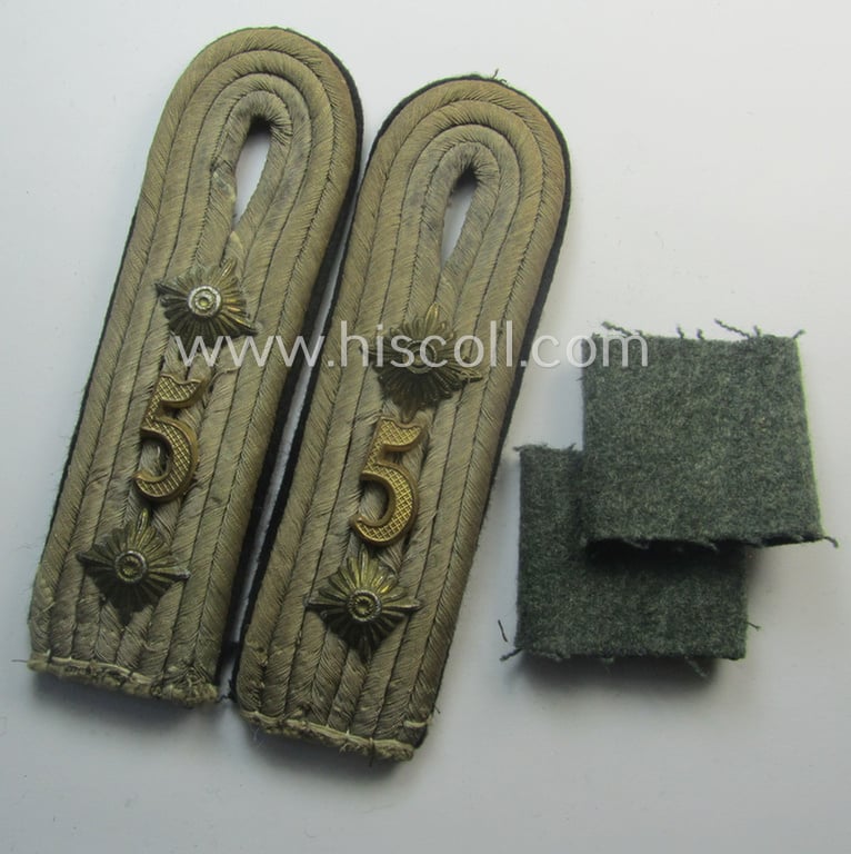 Unusual - and fully matching! - pair of WH (Heeres) neatly 'cyphered', officers'-type shoulderboards as piped in the black-coloured branchcolour as was intended for a: 'Hauptmann des Pionier-Batls. 5' (and that came with a pair of 'Überschuben')