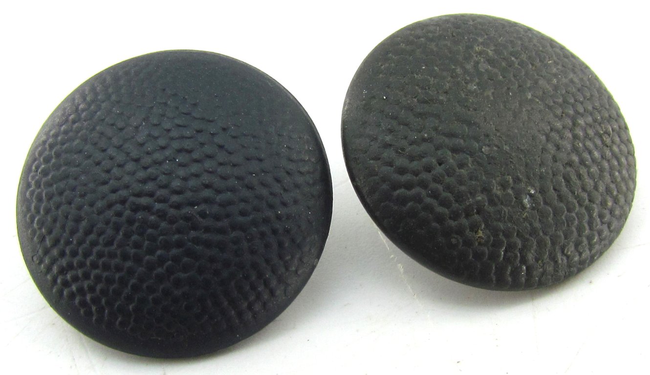 2x Wehrmacht 18 mm Uniform Button