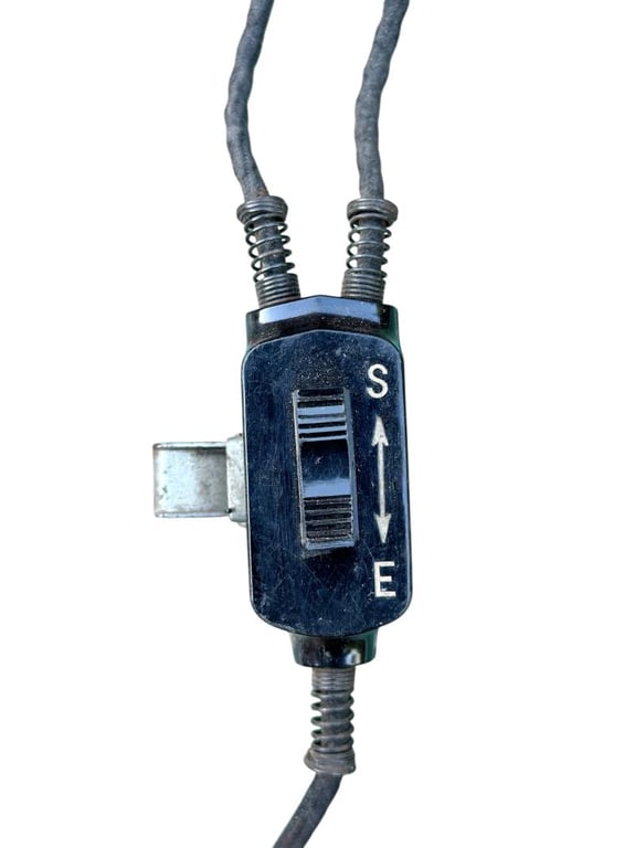 WH Panzer Model 'C' Throat Microphone