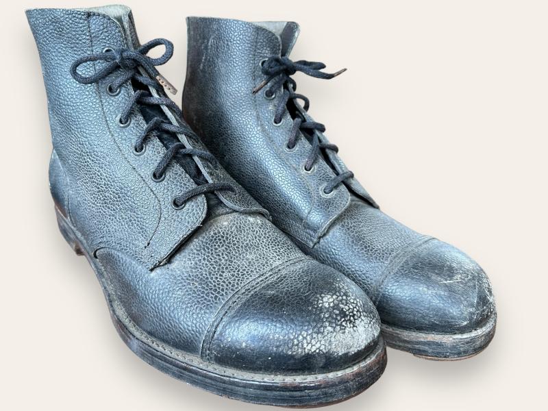 British Ammo Boots -1942-