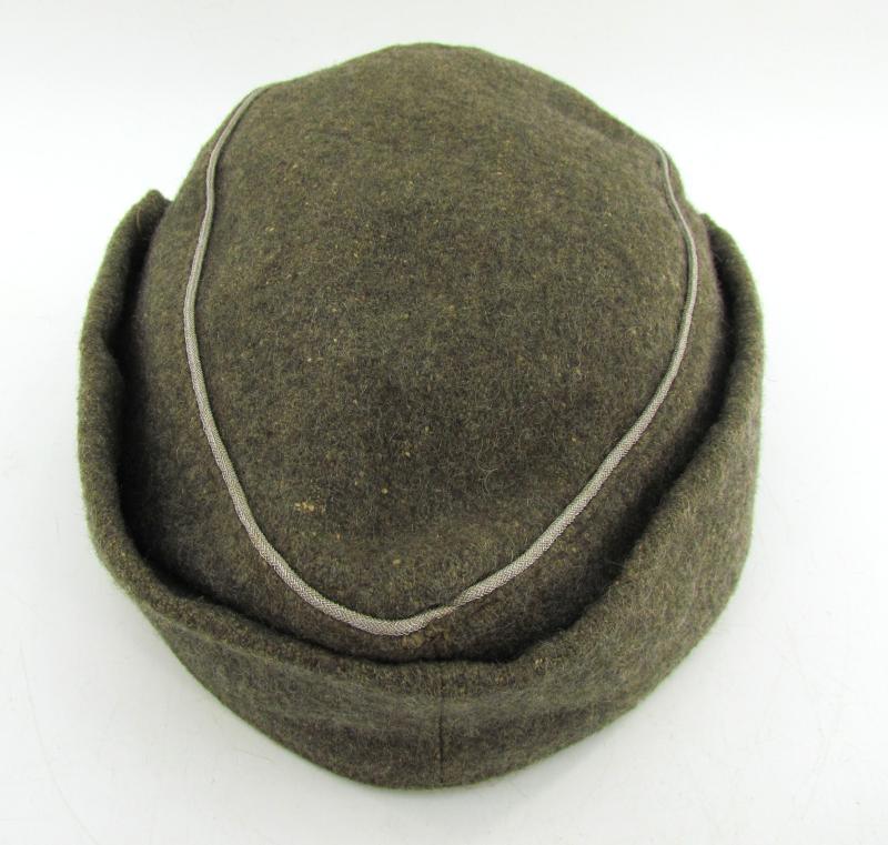 Wehrmacht (Heer) Officers field cap ‘Einheitsfeldmütze’with RBNr. 1944