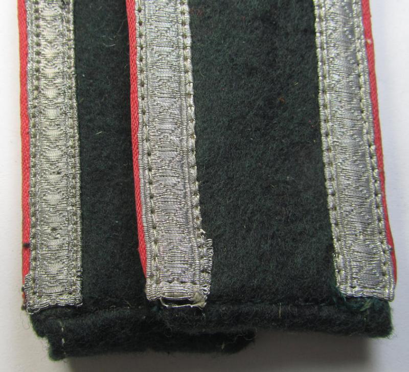 Attractive - and fully matching! - pair of WH (Heeres), early-war-period- (ie. 'M36'- ie. 'M40'-pattern, 'tailor-made') NCO-type shoulderstraps as was intended for usage by an: 'Unteroffizier eines Panzerjäger-Abts.'