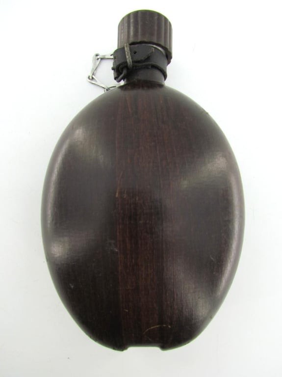 WW2 German “Coconut” Canteen – HRE 42