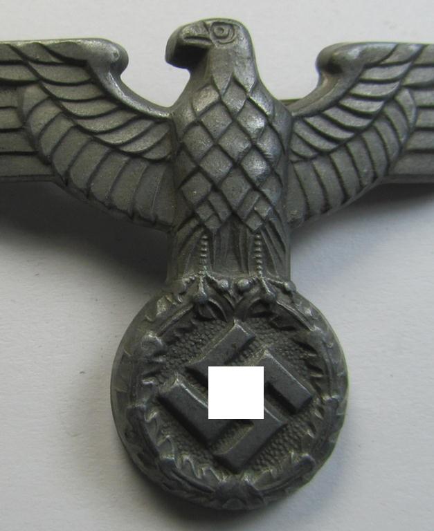 Neat - and just minimally used - example of a silverish-grey-coloured- and/or: zinc- (ie. 'Feinzink'-) based (political-style) visor- (ie. 'Schirmmützen'-) cap-eagle being a detailed example that is void of a makers'-designation