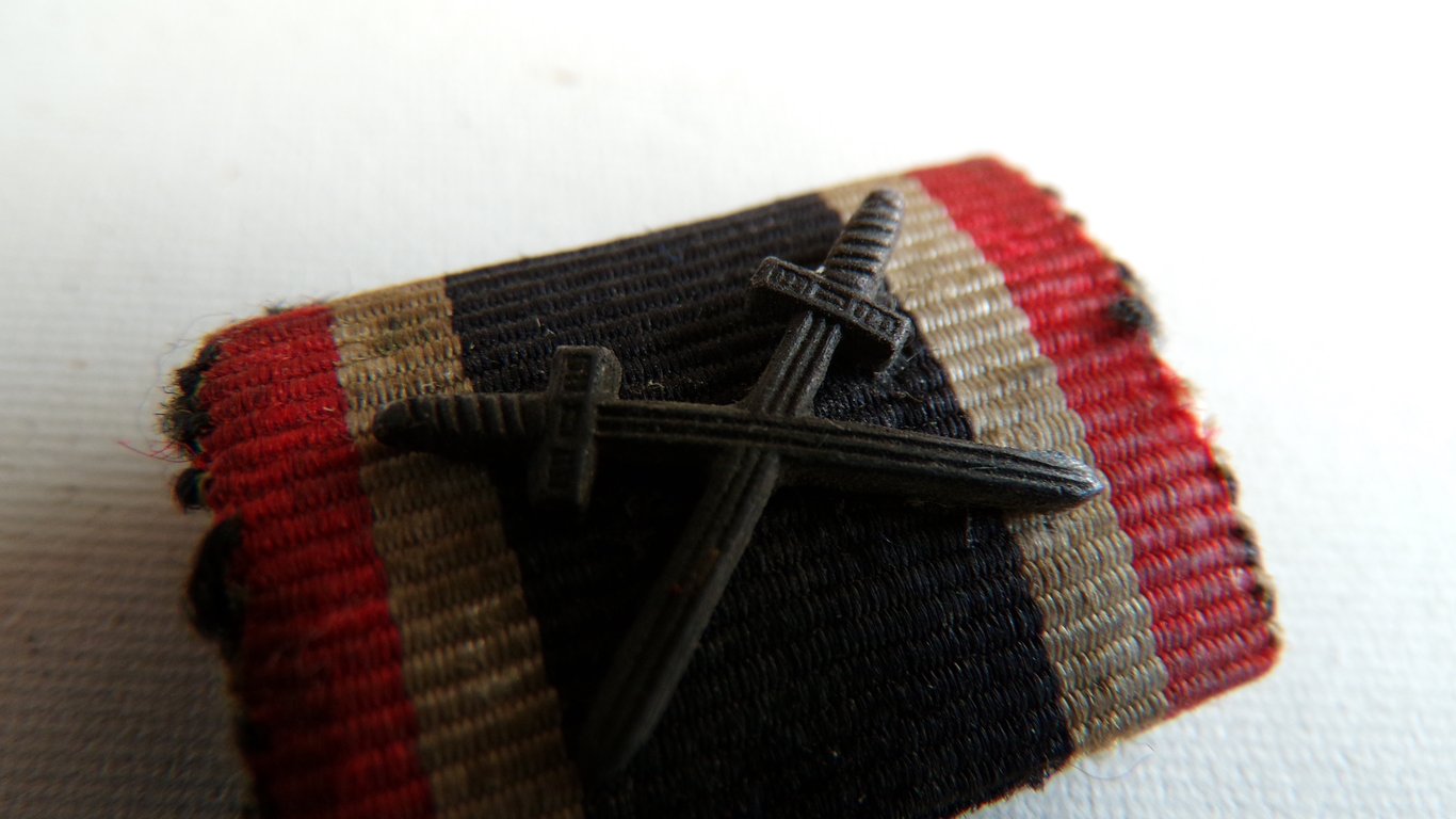 single ribbon bar