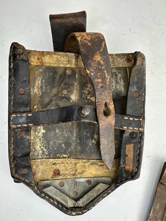 Wehrmacht Folding Shovel Carrying Case 2nd pattern