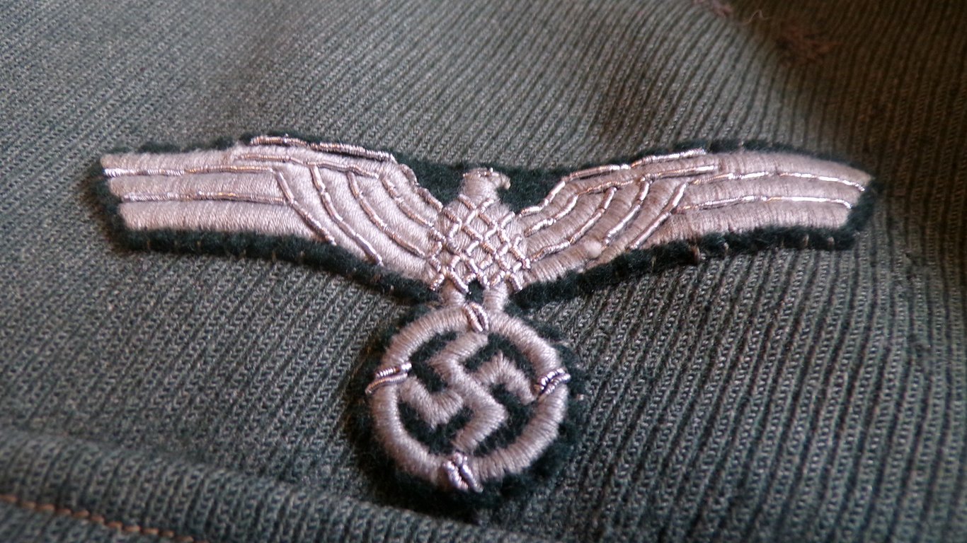 Officers Panzer uniform 21 Panzer Regiment Part 1