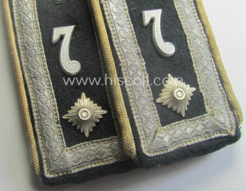 Pair of (early- ie. rounded-styled) WH (Heeres) NCO- (ie. 'M40'-) pattern shoulderstraps (being a so-called: 'privately-purchased'-pair): 'Feldwebel des Infanterie-Rgts. 7'