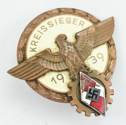 German Hitler Youth 'Kreissieger 1938' badge