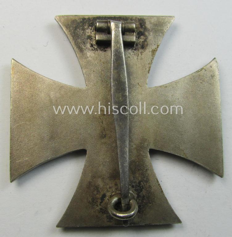 Attractive - and just moderately used! - 'Eisernes Kreuz 1. Klasse' (or: Iron Cross 1st class) being a typical non-maker-marked example that was (I deem) produced by the desirable 'Hersteller' named: 'Klein & Quenzer A.G.'