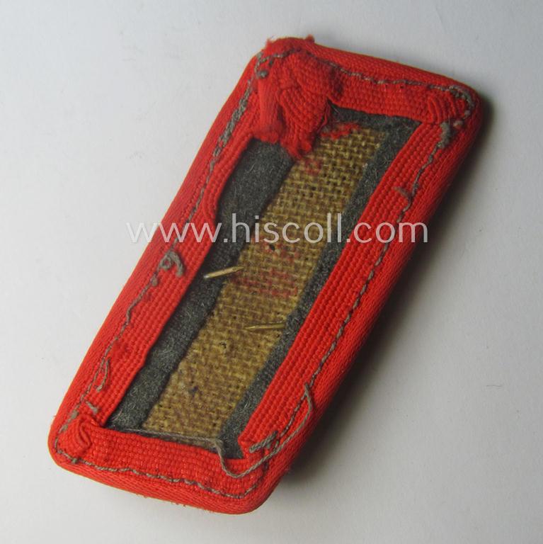 Single, mid- (ie. later-war-) period, WH (Heeres) field-grey-coloured, woolen-based- and/or bright-red-piped so-called: 'Sturmgeschütze'-collar-tab having a zinc-based 'Totenkopf'-device (ie. skull) period-attached