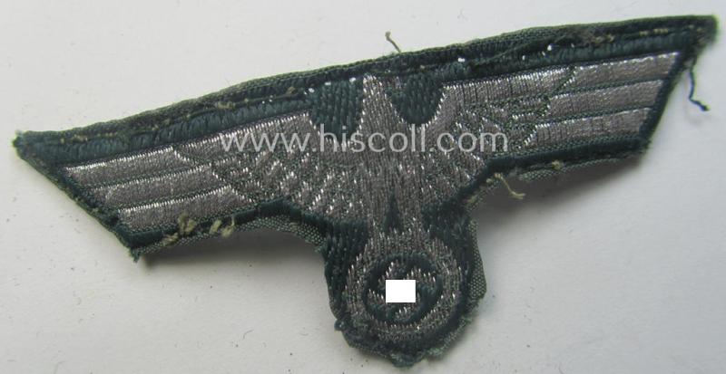 WH (Heeres) officers'-type cap-eagle and dito cocarde (both executed in so-called: 'flat-wire'- ie. 'BeVo'-weave pattern) as was specifically intended for usage on the: WH 'Knautschmützen' ie. 'Alter-art'-visor-caps (ie. 'Schirmmützen')