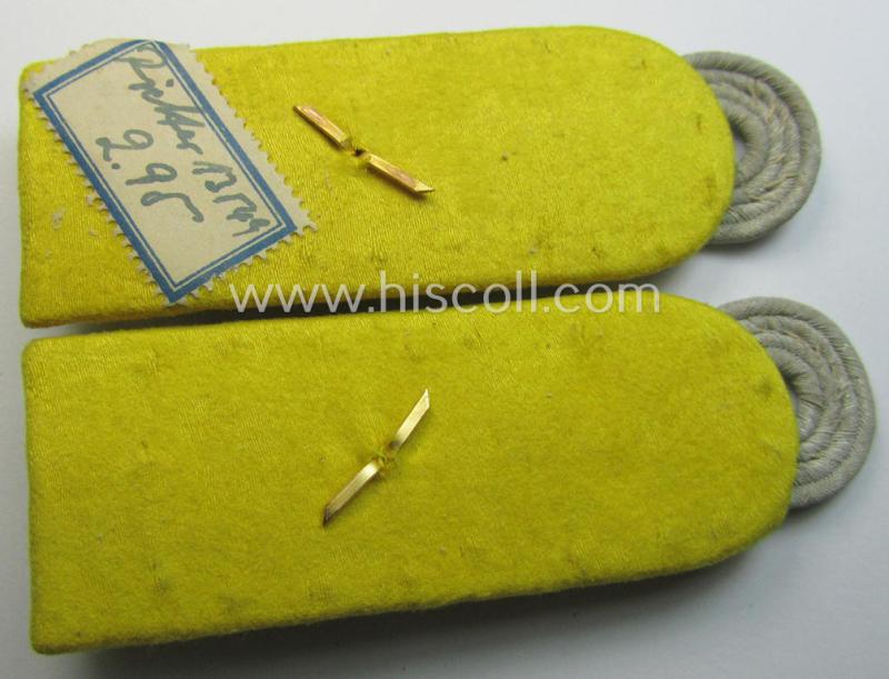 Pair of WH (Heeres) officers'-pattern shoulderboards as piped in bright-yellow as intended for an: 'Oberstleutnant eines Nachrichten-Abtlgs.'