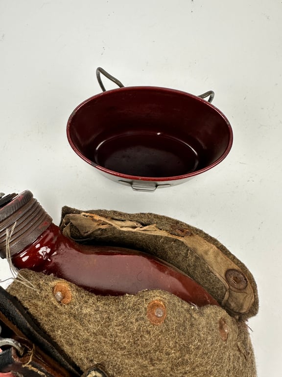 German canteen with cup 'ESB43'