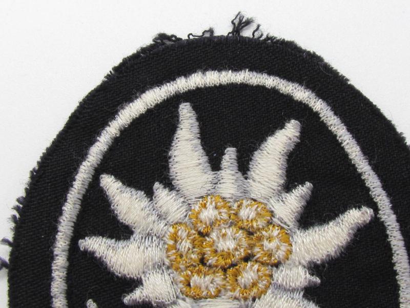 Waffen-SS mountain trooper ‘Gebirgsjäger’ Edelweiss sleeve badge