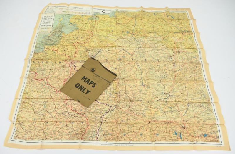 USAAF WW2 Escape Map set with Cover & Compas